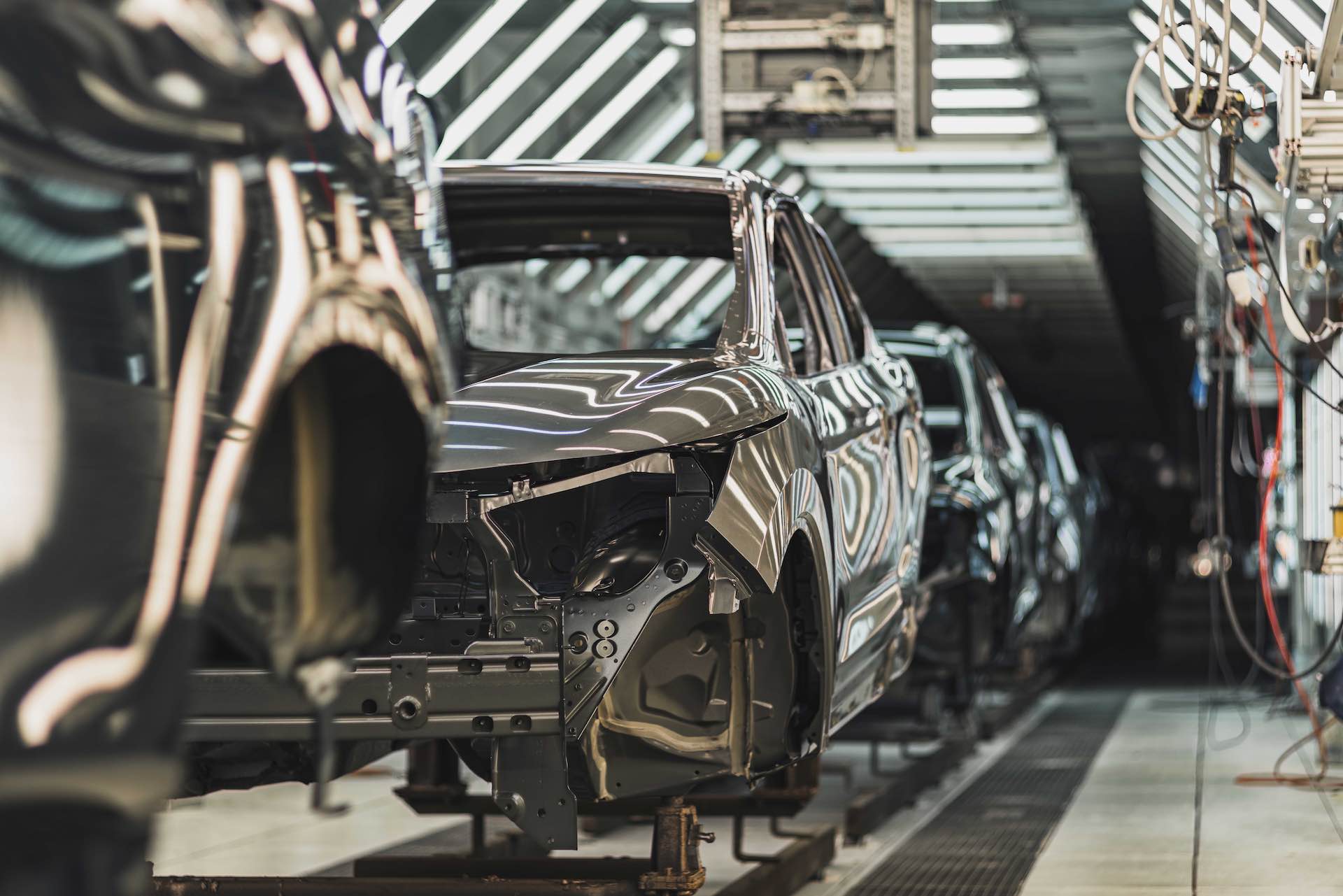 Production line of automobile plant, painting shop smeup soluzioni settore automotive