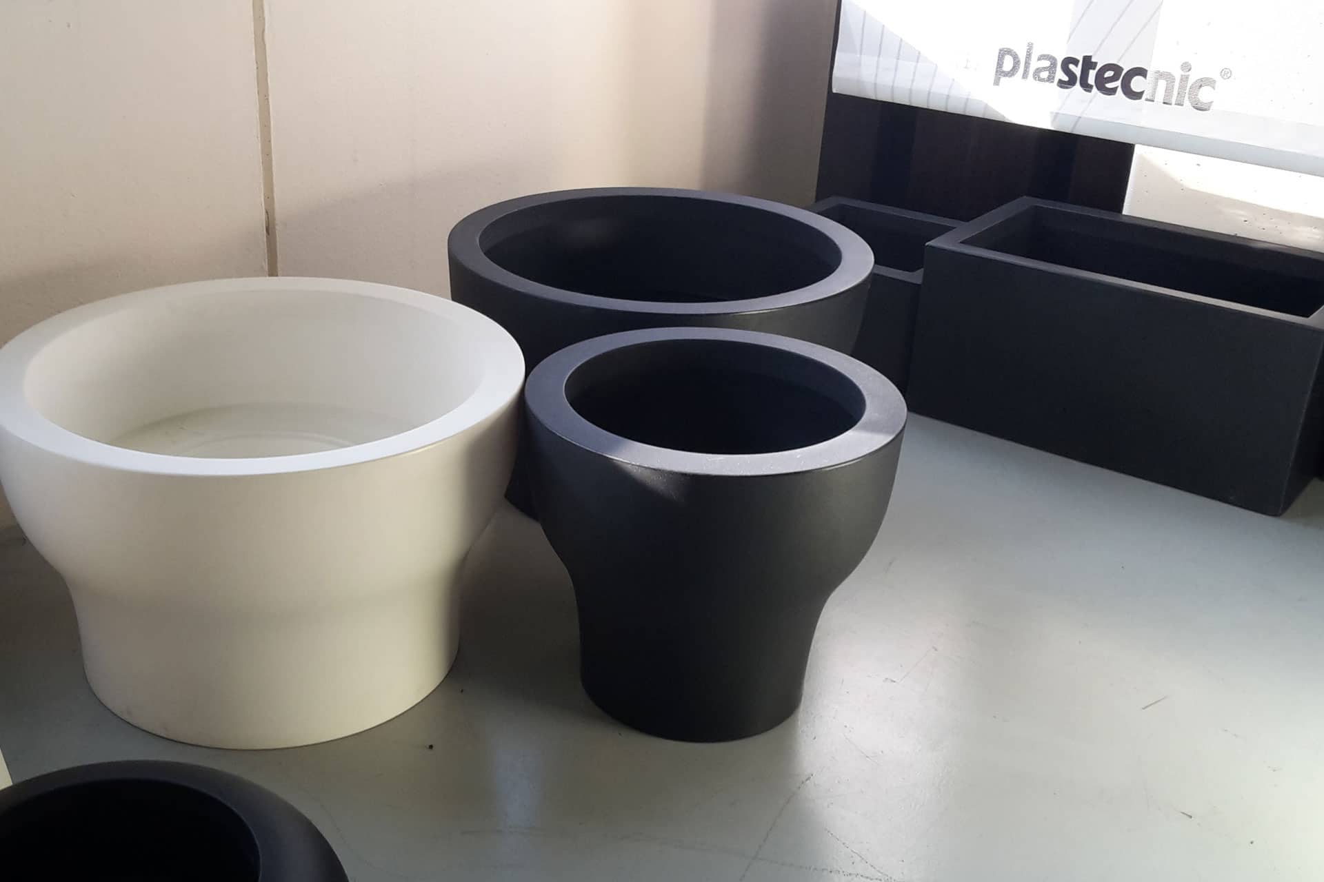 Plastecnic vaso moderno